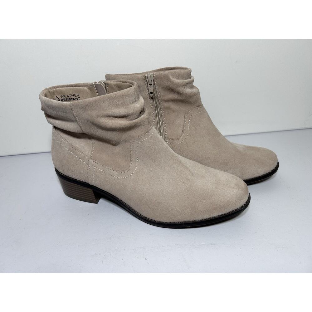 Vionic Kanela VS392 Weather Resistant Cream Suede Heeled Bootie Size US 9.5M